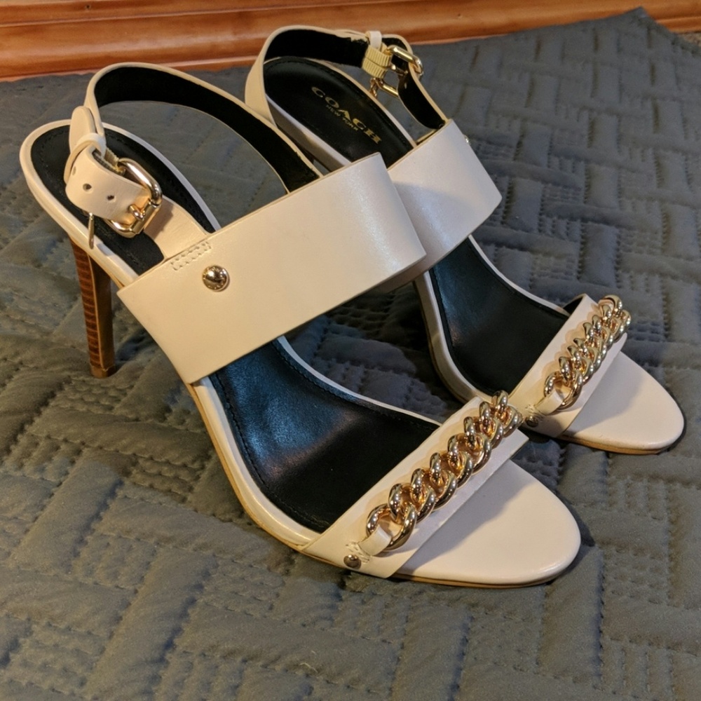 Coach Nude Heel sandal with gold chain